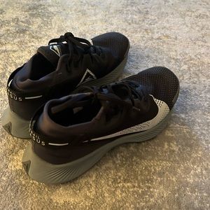 Pegasus Trail Sneaker